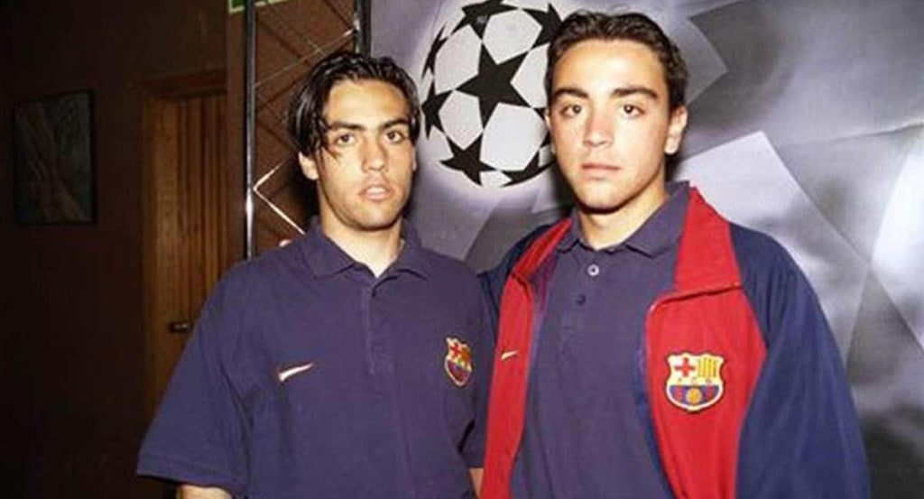 Mario Rosas, junto a Xavi Hernández.