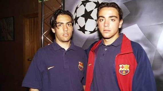 Mario Rosas, junto a Xavi Hernández.