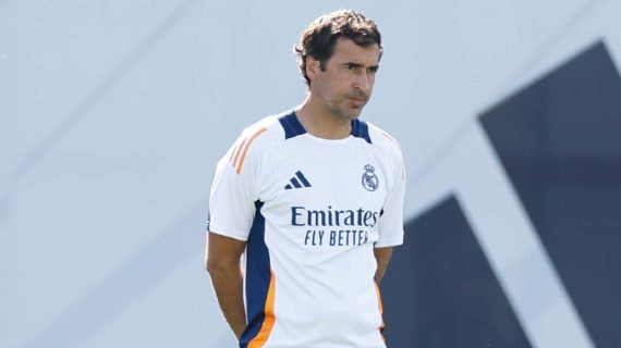 Raúl, pensativo durante un entrenamiento de pretemporada.