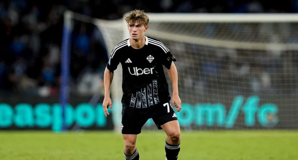 Nico Paz, durante un partido del Como.