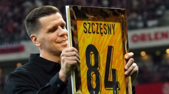 Szczesny, en el homenaje que le hizo la selección de Polonia.