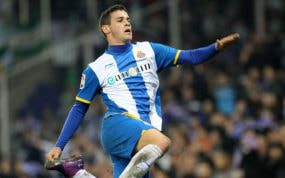 Álvaro Vázquez con la camiseta del Espanyol.