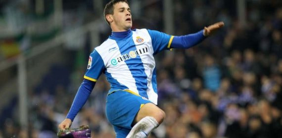 Álvaro Vázquez con la camiseta del Espanyol.