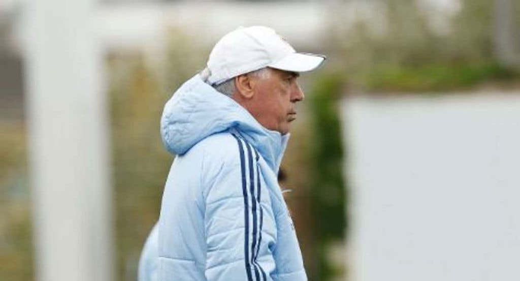 Carlo Ancelotti, durante el último entrenamiento del Real Madrid en Valdebebas.