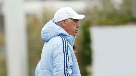 Carlo Ancelotti, durante el último entrenamiento del Real Madrid en Valdebebas.