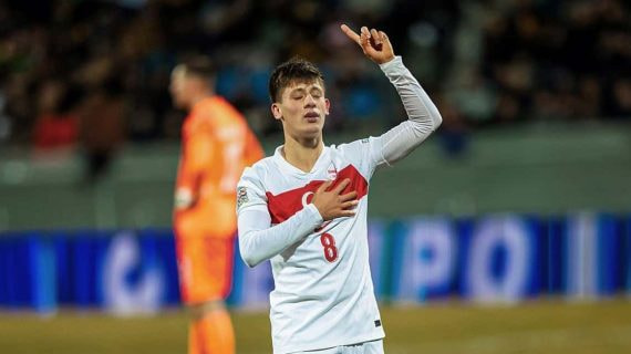 Arda Güler, con Turquía.