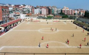 Campo de la AEDA de la Damm.