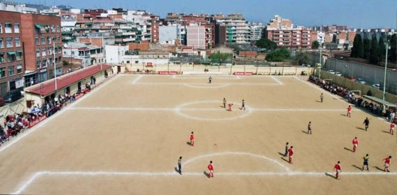 Campo de la AEDA de la Damm.