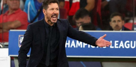El Cholo, durante el partido contra el Benfica.