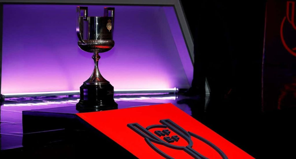 El trofeo de la Copa del Rey.