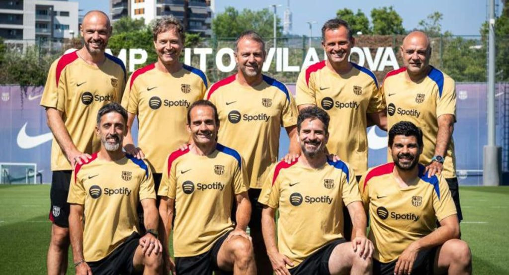 El cuerpo técnico de Hansi Flick, cuando empezó los entrenamientos en la Joan Gamper.