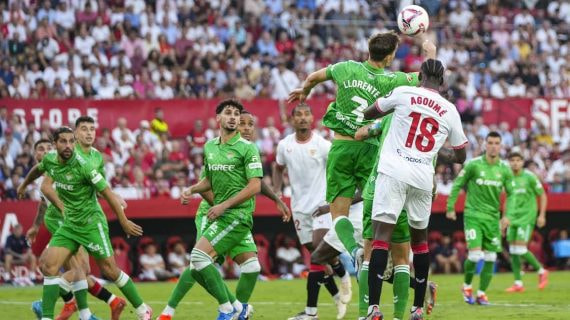 Diego Llorente, durante el partido contra el Sevilla.