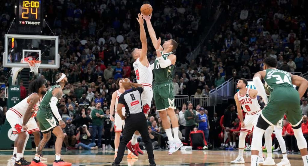 Chicago Bulls y Milwaukee Bucks son rivales en la División Central de la NBA.