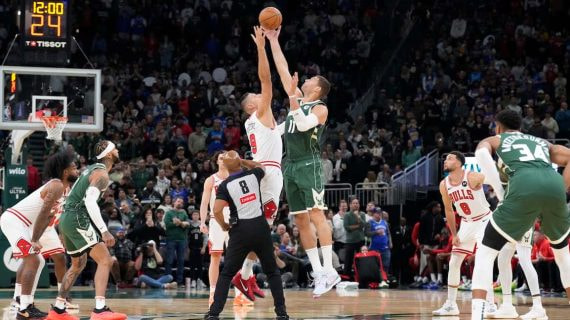 Chicago Bulls y Milwaukee Bucks son rivales en la División Central de la NBA.