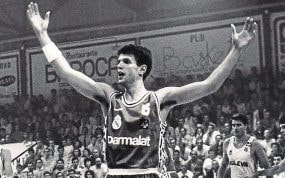 Drazen Petrovic, en un partido con el Real Madrid ante el Puleva Granada.