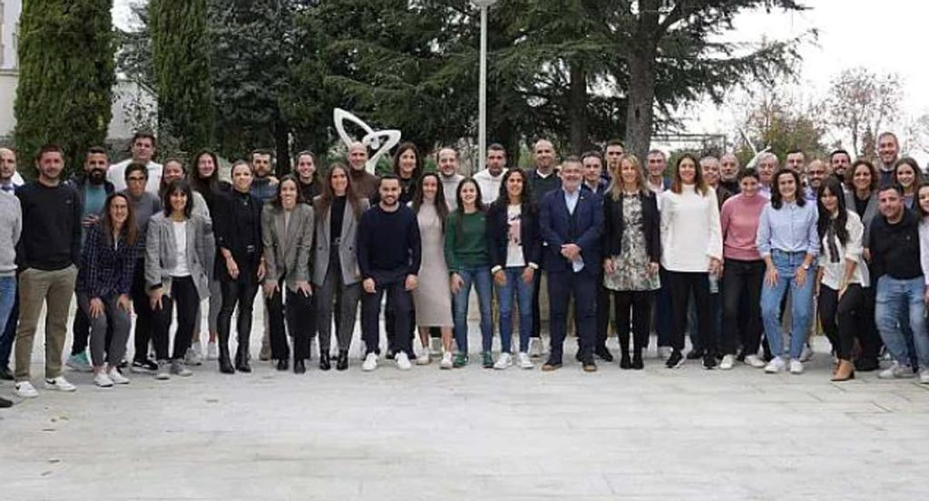 Encuentro entre entrenadores de Primera y Segunda División femenina con las árbitras en la sede de la RFEF en Las Rozas.