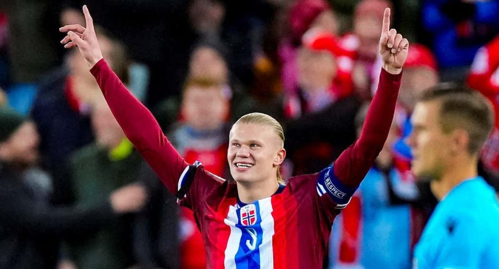 Erling Haaland durante un partido con la selección de Noruega.