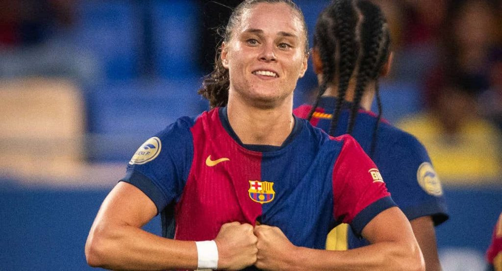 Ewa Pajor, jugadora del Barça, celebra uno de sus goles en el derbi ante el Espanyol imitando a Robert Lewandowki.