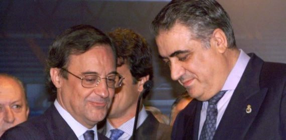 Florentino Pérez toma posesión en el 2000 con Lorenzo Sanz.
