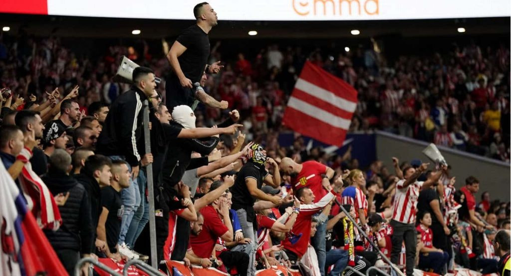 El Frente Atlético, en el partido contra el Real Madrid.