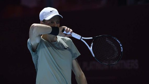Jannik Sinner, pendiente del recurso que presentó la AMA ante el TAS, durante su participación en el Six Kings Slam.