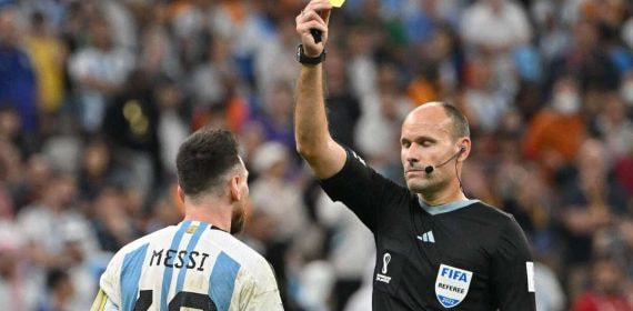 Mateu Lahoz se retiró en el año 2023.