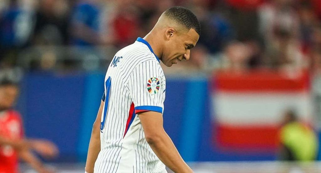 Mbappé, en un partido de la pasada Eurocopa.