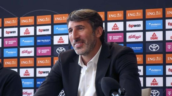 Álex Mumbrú, durante su presentación como nuevo seleccionador de Alemania.
