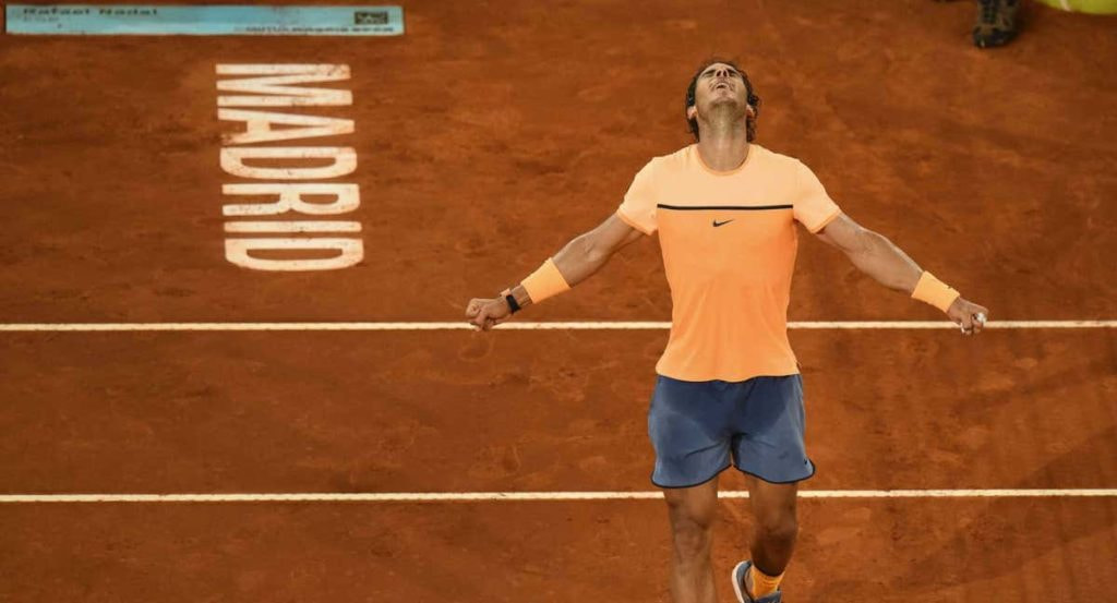 Nadal celebra un triunfo en la Caja Mágica en 2016.