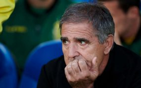 Paco Herrera, durante un partido como entrenador de Las Palmas.
