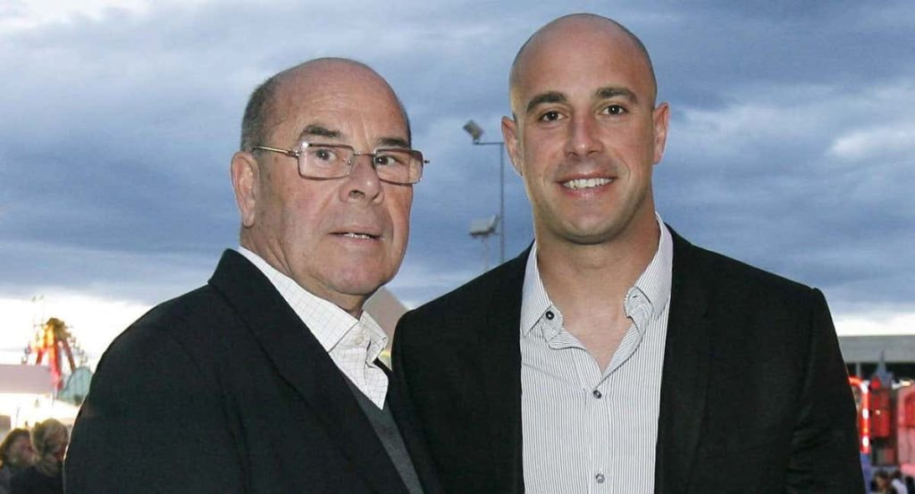 Miguel Reina y su hijo Pepe, juntos en una foto de archivo.