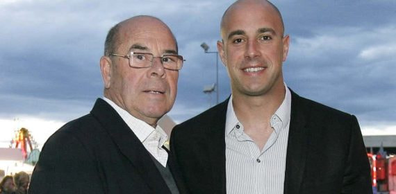 Miguel Reina y su hijo Pepe, juntos en una foto de archivo.