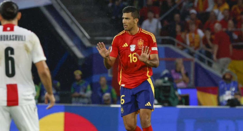 Rodri con la Selección en el partido contra Georgia en la Eurocopa.