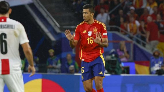 Rodri con la Selección en el partido contra Georgia en la Eurocopa.