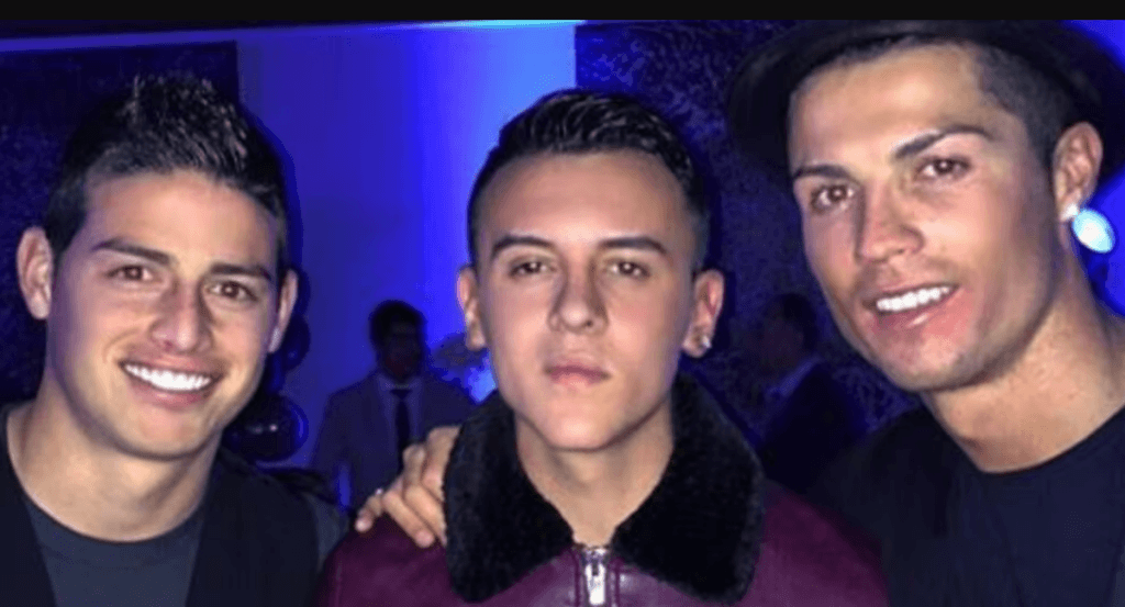 James, Kevin Roldán y Cristiano en la fiesta.
