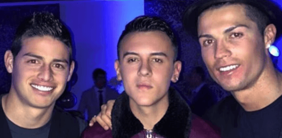 James, Kevin Roldán y Cristiano en la fiesta.