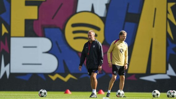 Marcus Sorg junto a Flick en un entrenamiento en la Ciudad Deportiva.