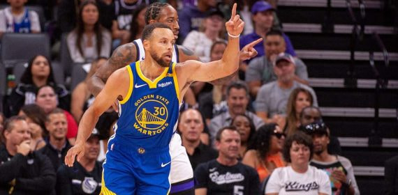 Stephen Curry durante un partido de la NBA.