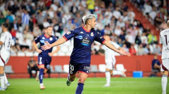 Yeremay celebra un gol con el Dépor.