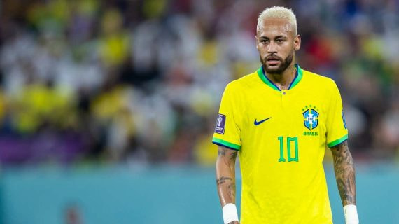 Neymar acumula 25 partidos sin jugar con Brasil tras su lesión de ligamento cruzado.