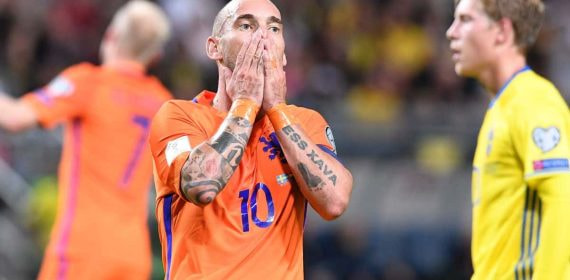 Wesley Sneijder lamenta una ocasión con Países Bajos.