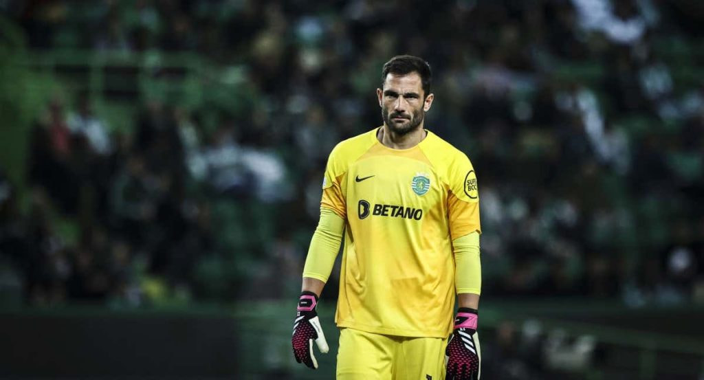 Adán, en un partido con el Sporting de Portugal.