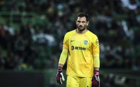 Adán, en un partido con el Sporting de Portugal.