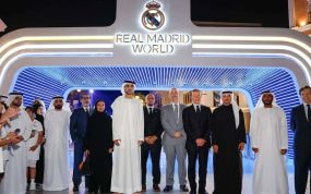 El Real Madrid, presentando un parque temático en Dubái.
