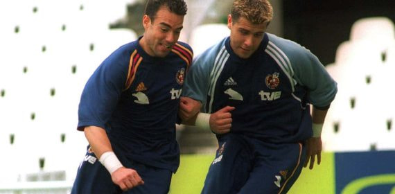 César Laínez (izquierda), junto a Dani Aranzubia.