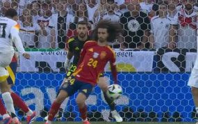 La mano de Cucurella.