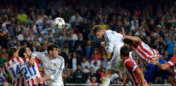 Sergio Ramos, marcando el gol de La Décima.