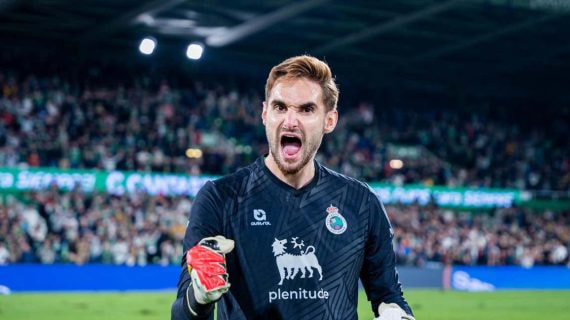 Jokin Ezkieta, durante un partido del Racing de Santander.