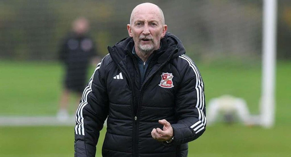 Ian Holloway durante un entrenamiento.