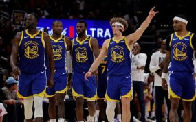 Jugadores de los Golden State Warriors de la NBA.